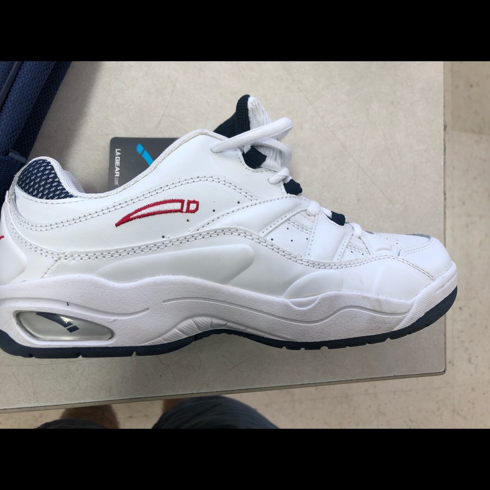 LA Gear size 8 men’s shoes/ sneakers